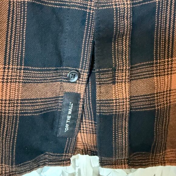 Men’s VANS Monterey Iii Plaid Shirt - Picture 4 of 6